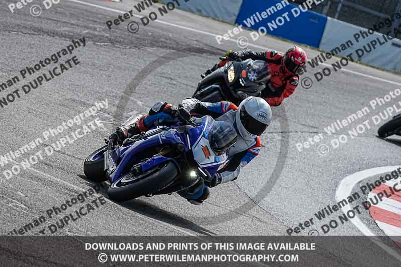 donington no limits trackday;donington park photographs;donington trackday photographs;no limits trackdays;peter wileman photography;trackday digital images;trackday photos